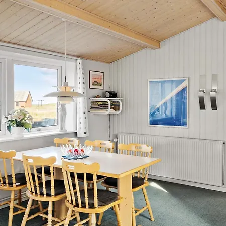 Ferienhaus In With Kitchen *